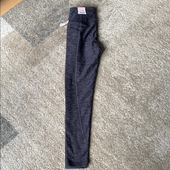 NWT Victoria secret studio leggings - Picture 4 of 7